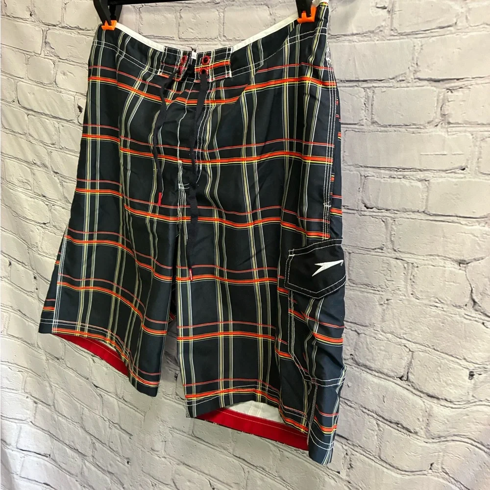 SPEEDO Men’s Large Swim Trunks Board Shorts Blue Red Yellow Plaid Pockets‎